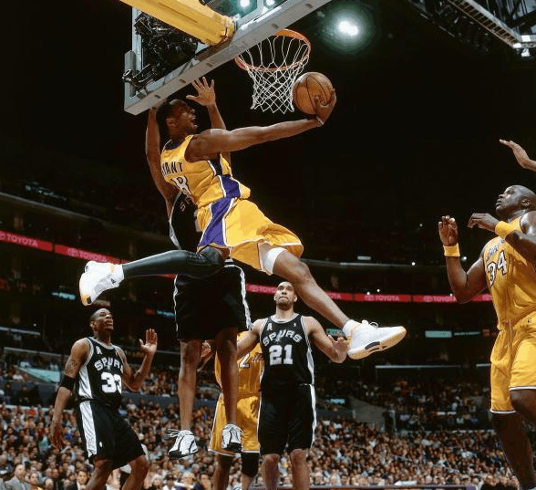 动会首场比 动会首场比